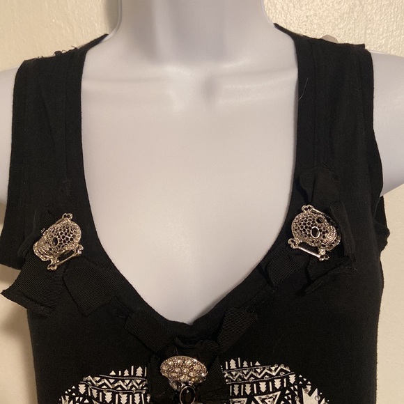 Striped jeweled skeleton tank top. - Picture 3 of 12